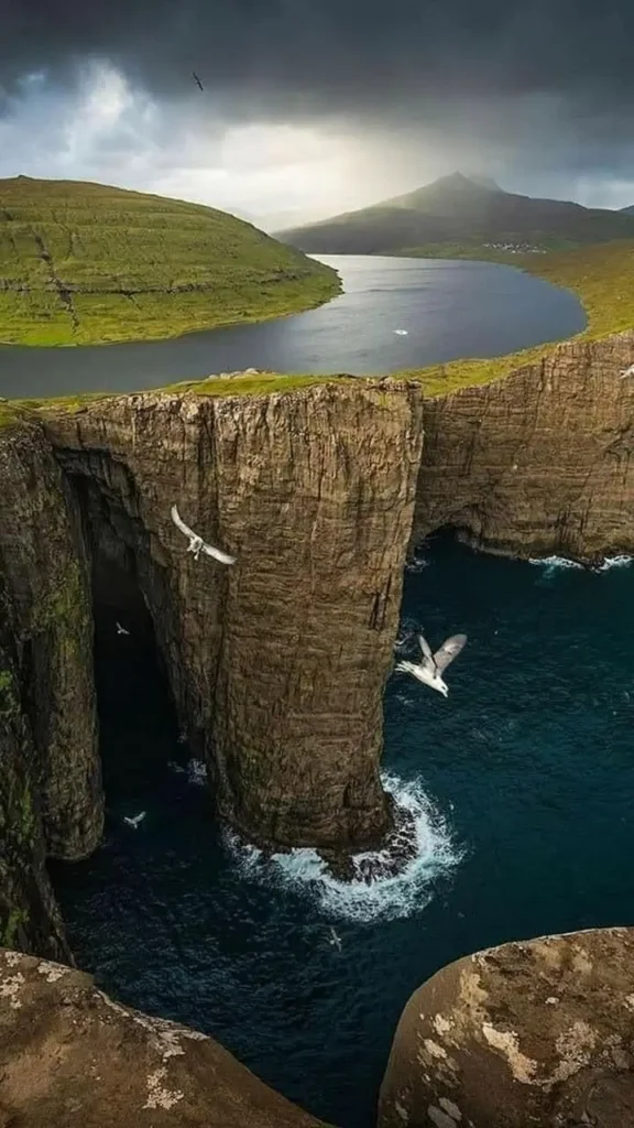 FAROE ISLANDS – O REMOTO CENÁRIO DO FIM DE JAMES BOND