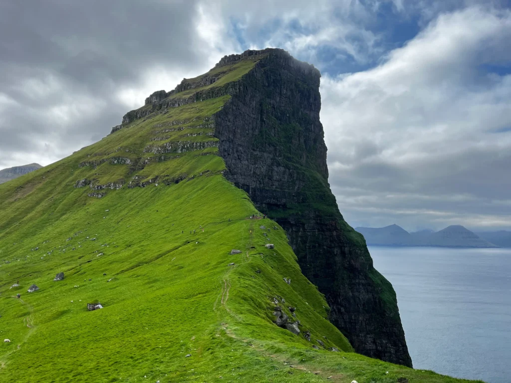 FAROE ISLANDS – O REMOTO CENÁRIO DO FIM DE JAMES BOND